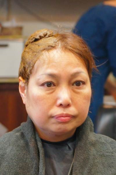 鏡像 鏡に映ったモデルさん