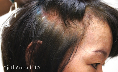 Sojat Henna Care�@�\�W���b�g�w�i�ŃP�A����ƁA�����̎��R�Ȏd�オ��B�d�オ��́A���R���̂��̂ł��B