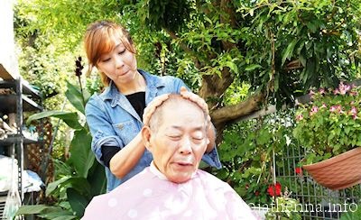 ���������������������@70��j���̃w�i�P�A